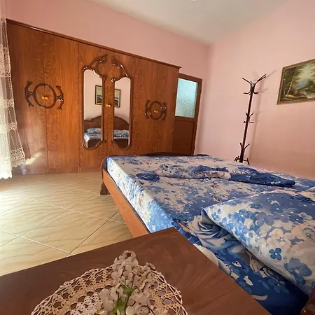 Garden View Apartment Vlore